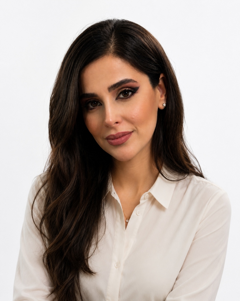 Portrait of Niloufar Delfan